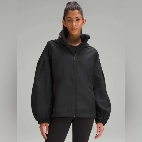 Lululemon Lightweight Cinch-Waist Jacket
Black Size 8 - Picture 6 of 10